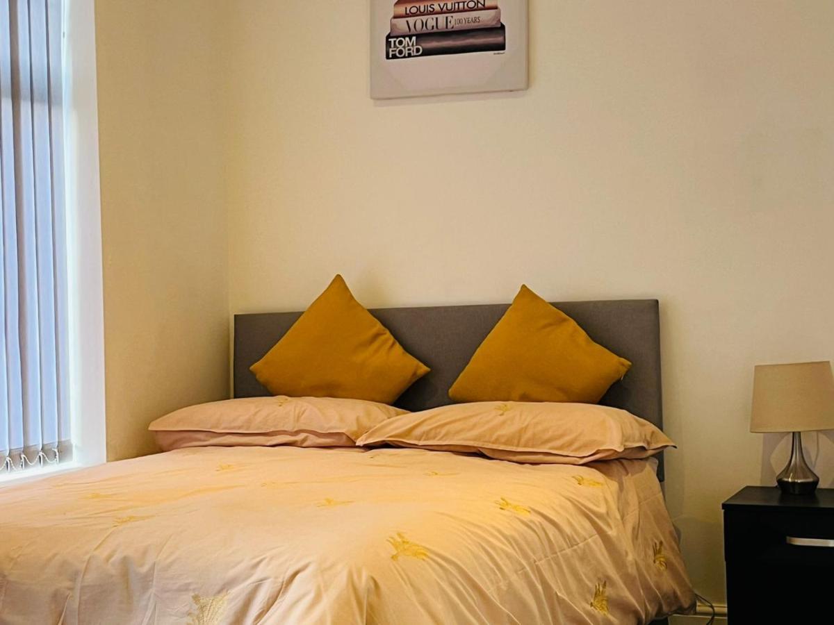 Luxury Double & Single Rooms With En-Suite Private Bathroom In City Centre Stoke On Trent Eksteriør bilde